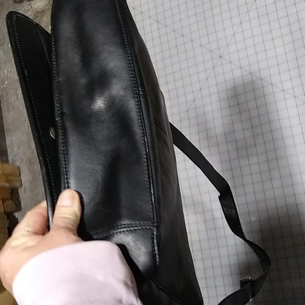 Vintage Frye leather messenger bag black - Picture 12 of 12